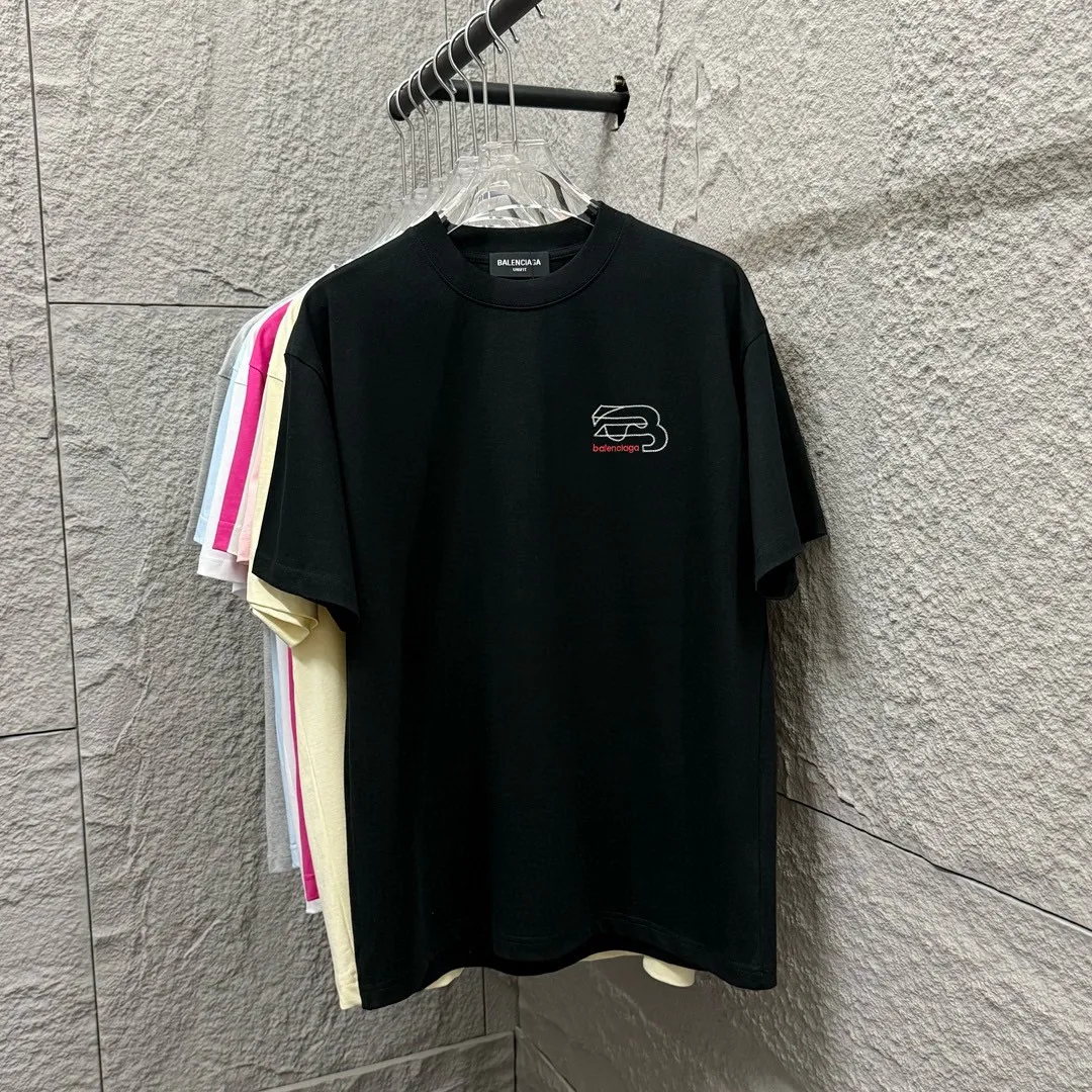 BALENCI*GA 2025 New Arrival Classic logo T Same Style ：Black White Size： S （90-130 ） M （120-150 ） L （140-165 ） XL （160-180 ） XXL （180-210 ）